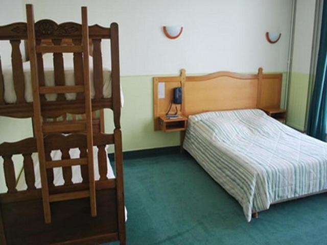 Logis Hotel & Restaurant - Le Normandie Caudebec-en-Caux Kamer foto