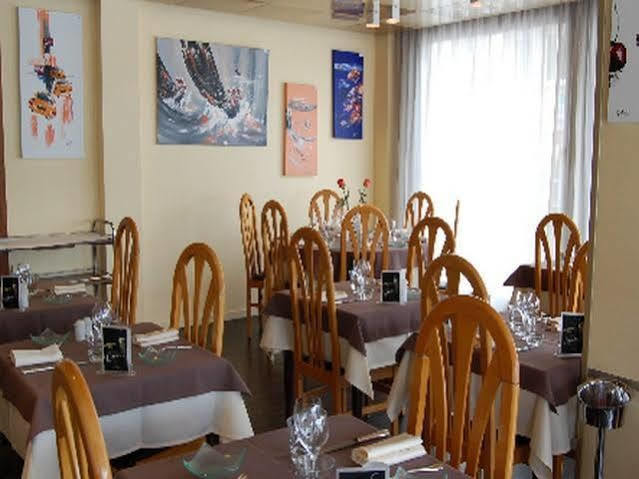 Logis Hotel & Restaurant - Le Normandie Caudebec-en-Caux Buitenkant foto