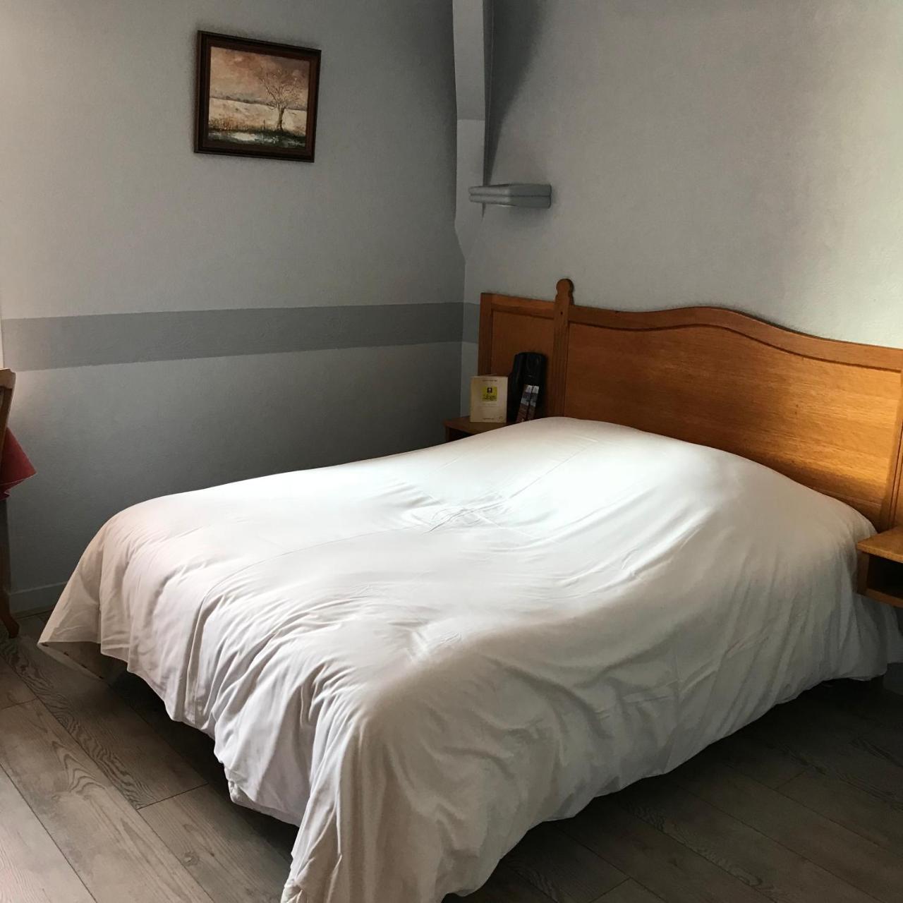 Logis Hotel & Restaurant - Le Normandie Caudebec-en-Caux Buitenkant foto